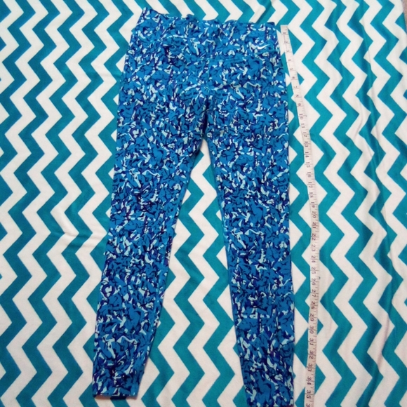 Nike Dri-FIT - Picture 3 of 8